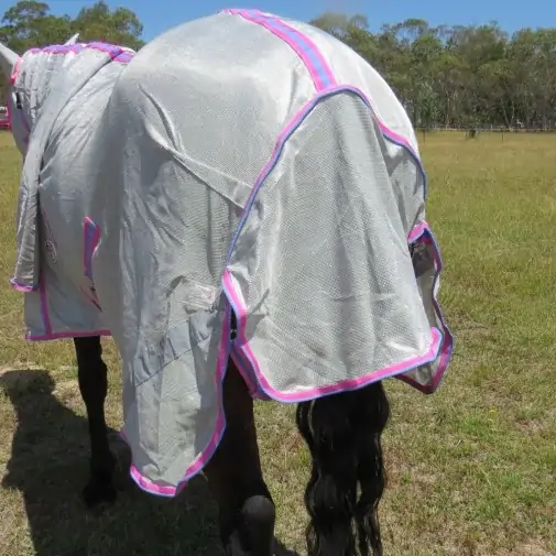 Tail flap and rear view of silver Love My Horse Dura Mesh Hooded Combo with pink trim