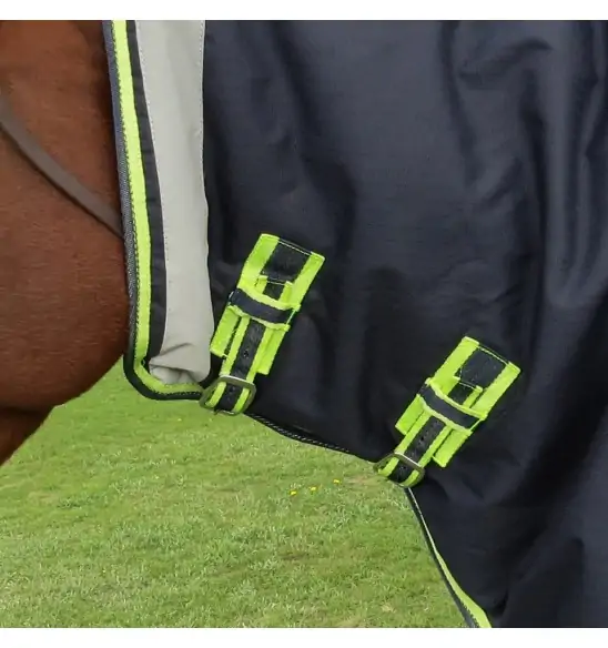 Neck buckles and neck reflectors of 600 Denier Winter Combo in Navy / Lime