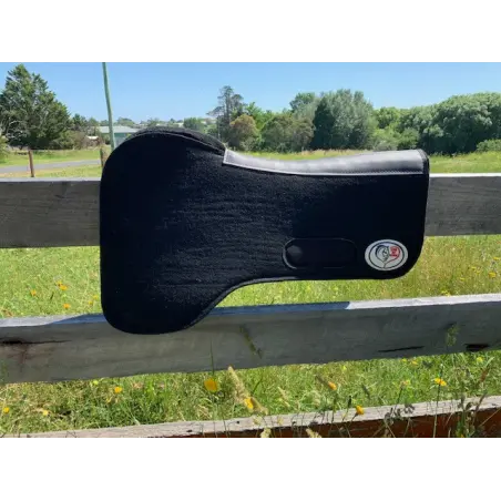 Virgin Wool Stock Saddle Pad | LOVE MY HORSE