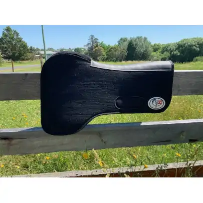 Virgin Half Inch Wool Stock Saddle Pad - 28" | Free Liner 2