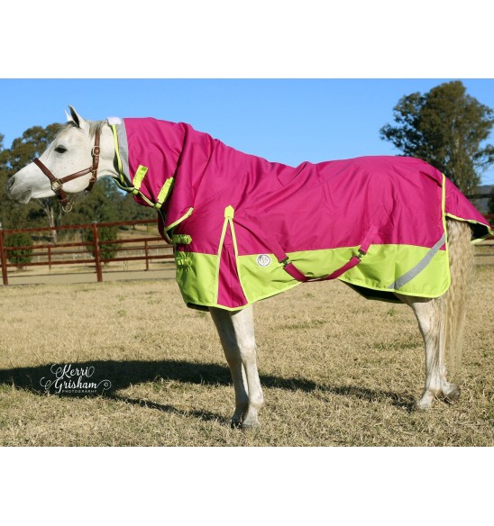 Leak prevention    No neck join design helps eliminate a common leak point and improves comfort.